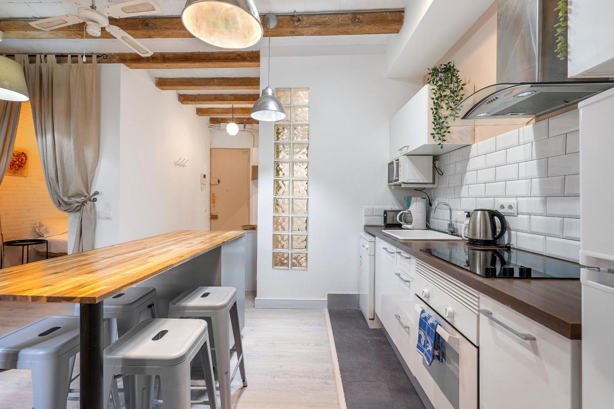 Fridays Flats Retro Chic In Poble Sec Appartement Barcelone