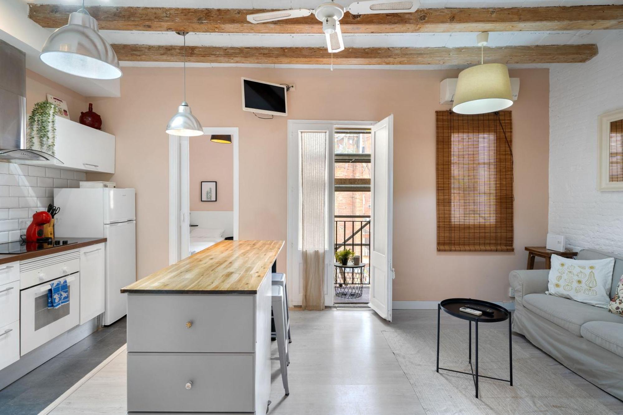 Fridays Flats Retro Chic In Poble Sec * Barcelone